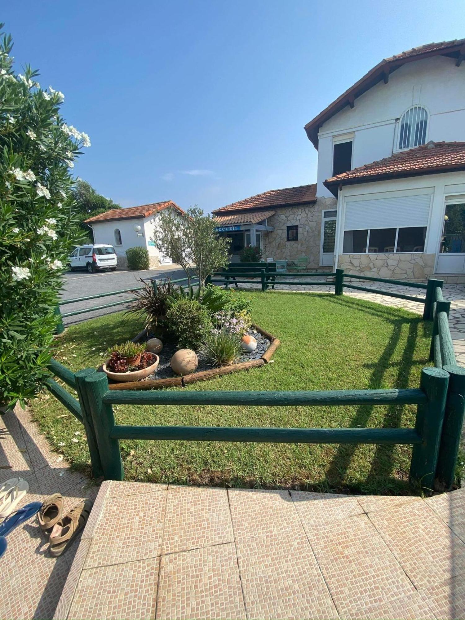 Villa Les Marines D'Helios à Le Castellas Extérieur photo